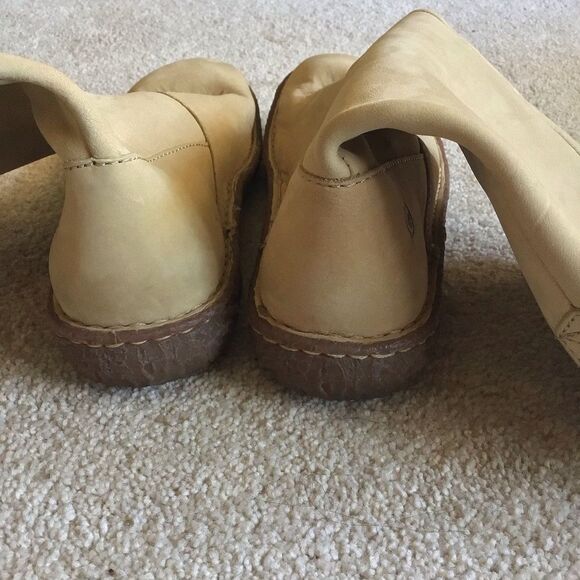 Born b.o.c. Tan Suede Winter Riding Boots - Picture 5 of 9